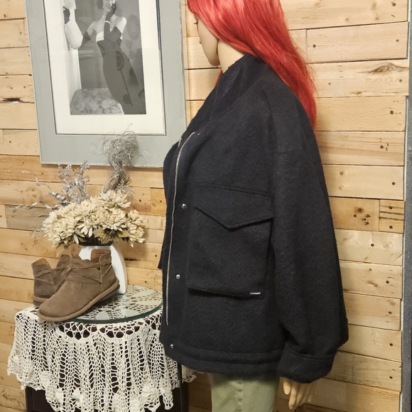 Nine West  fleece bomber shacket - Picture 3 of 10